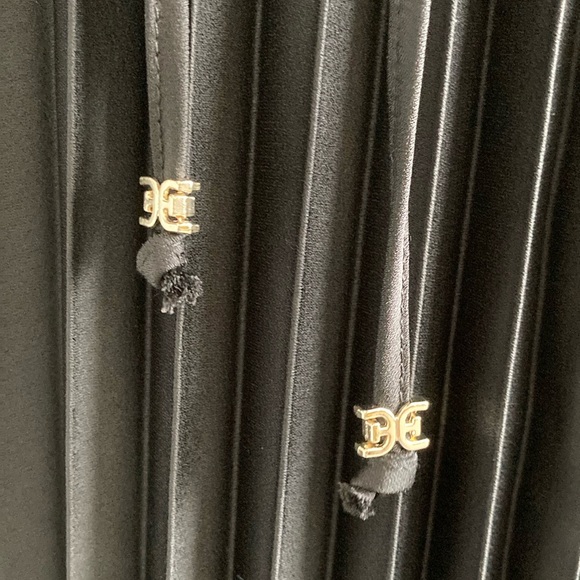 Sam Edelman Black Pleated Midi Dress - Picture 9 of 13